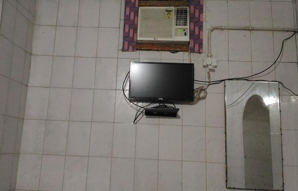 Goldy Guest House Varanasi Bagian luar foto