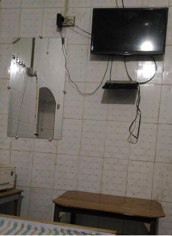 Goldy Guest House Varanasi Bagian luar foto
