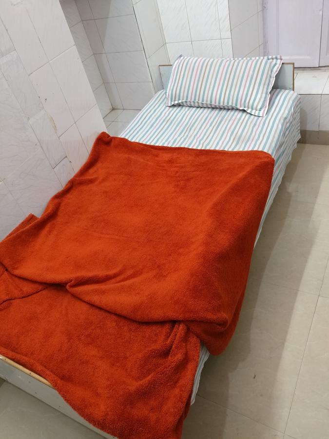 Goldy Guest House Varanasi Bagian luar foto